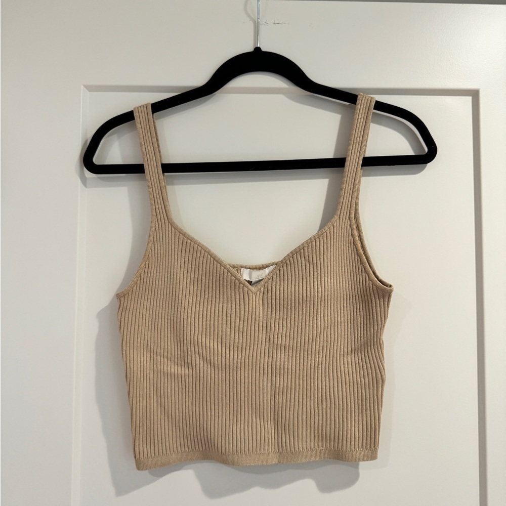 H&M women’s Beige Ribbed cropped tank